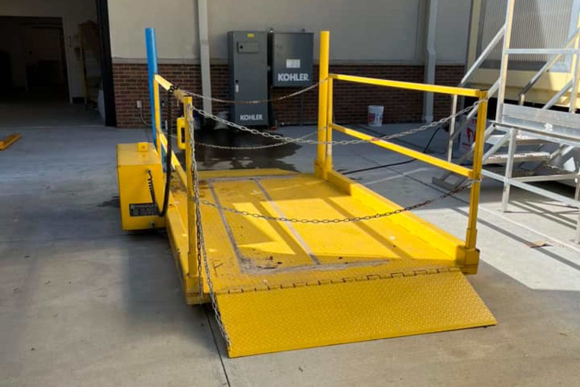 dock leveler 