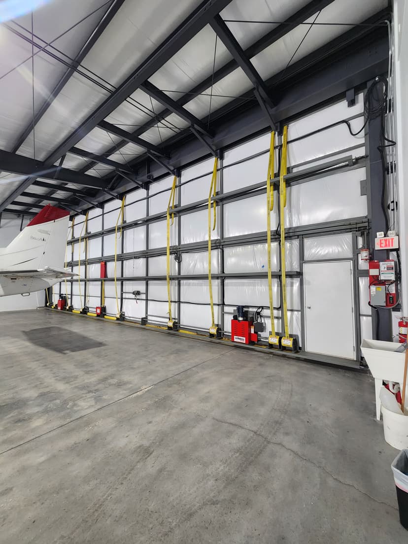 New hangar door installation in Florida