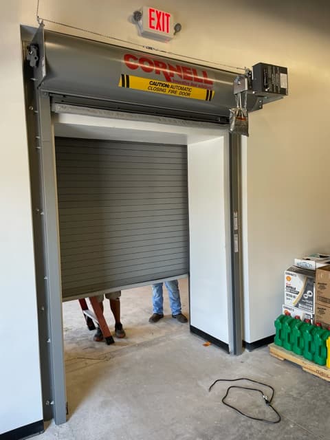 Paratec service truck for emergency fire door repair